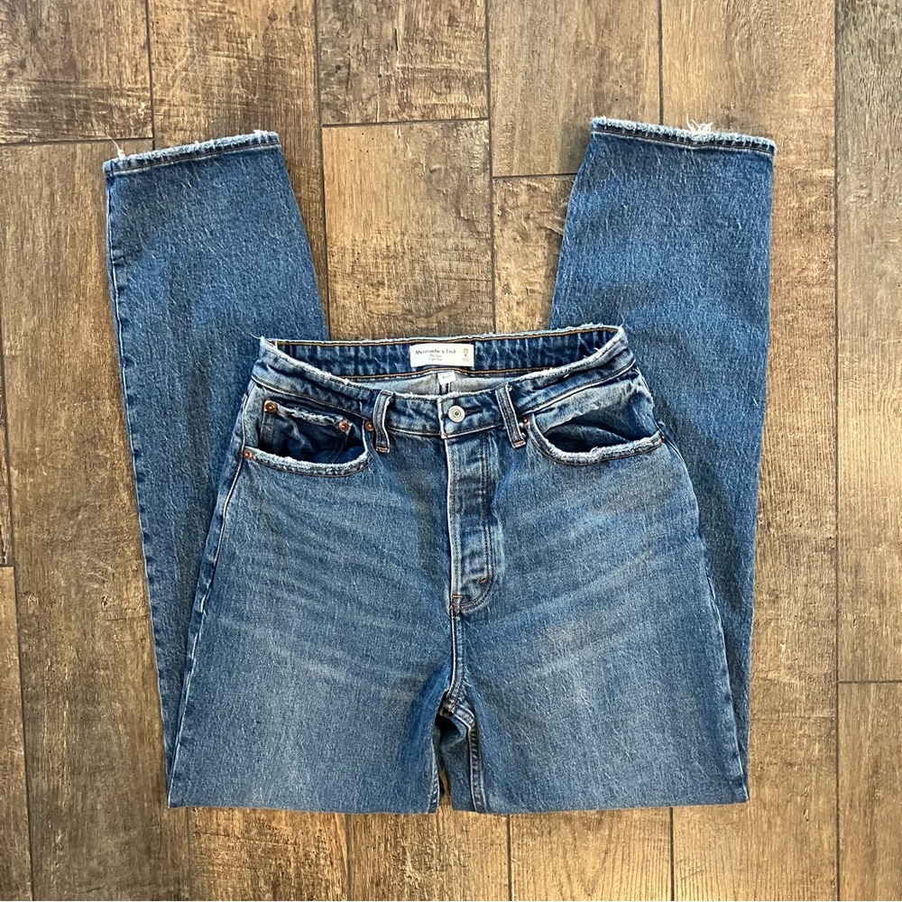 abercrombie & fitch curve love the dad high rise jean in medium wash size 28/6 L